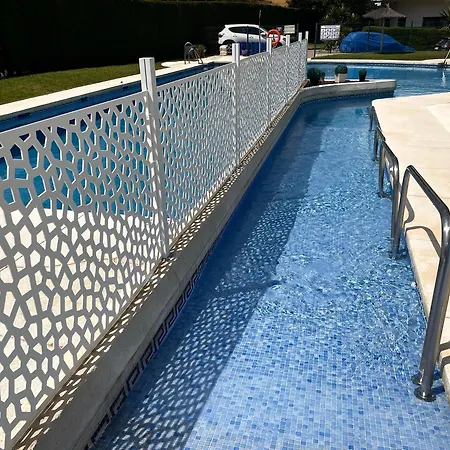 Atico 41 إِستيبونا